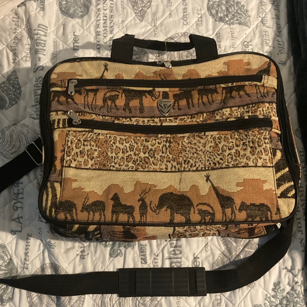 Wildlife Pattern Men's Messenger Bag